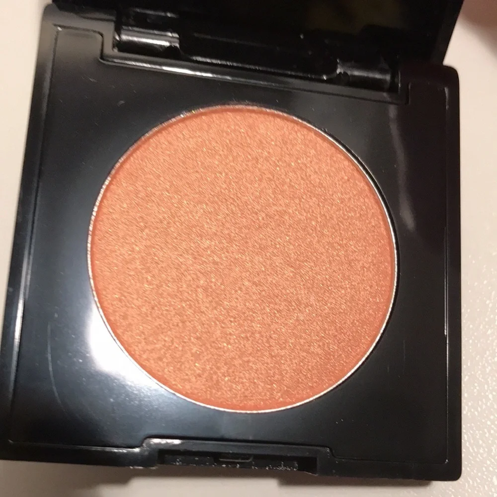 KvossNYC Blushing beauty luminous blush palette in rosy NEW